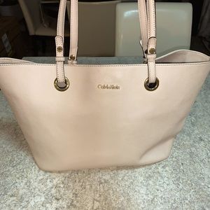Calvin Klein ‘never full’ style purse